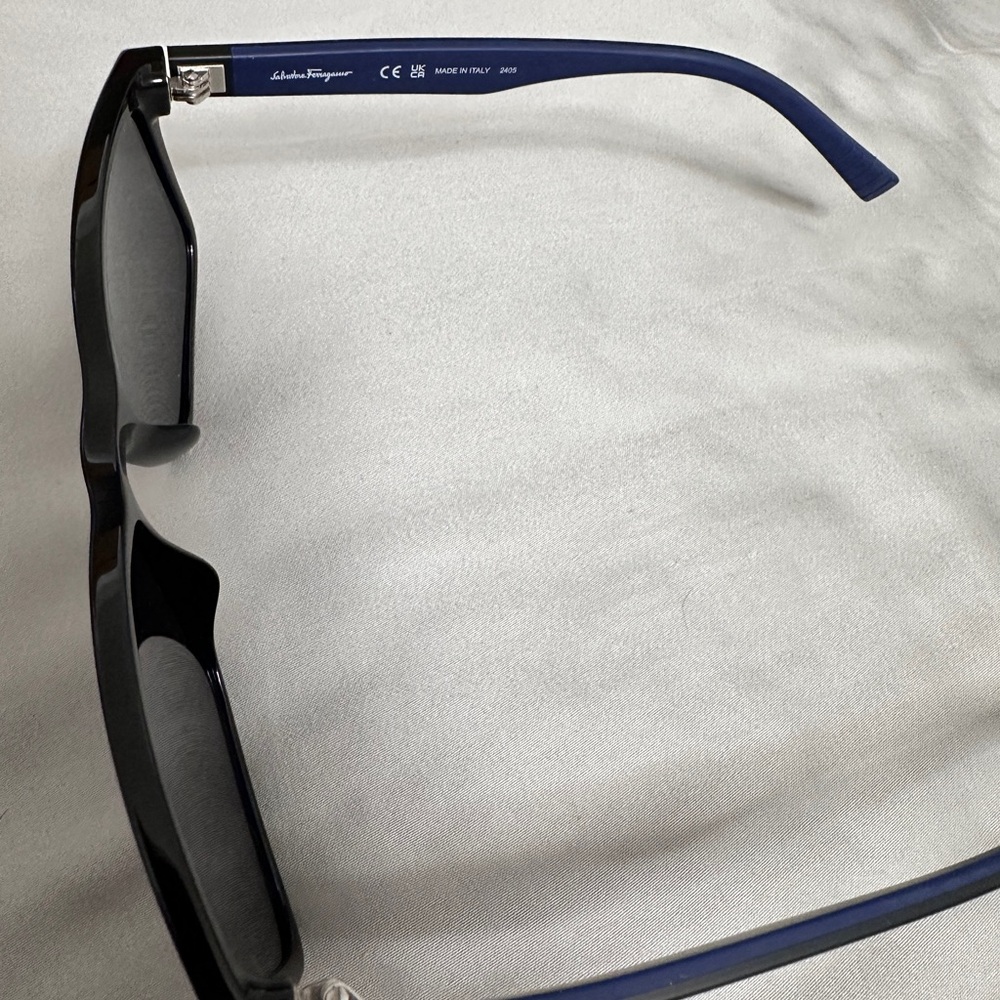 Salvatore Ferragamo Black Sunglasses with Case - Picture 5 of 6